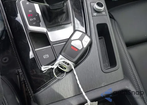 2021 Audi A4 Premium Plus 45 Tfsi S Line Quattro S Tronic from USA, damaged, VIN WAUEAAF41MA076634